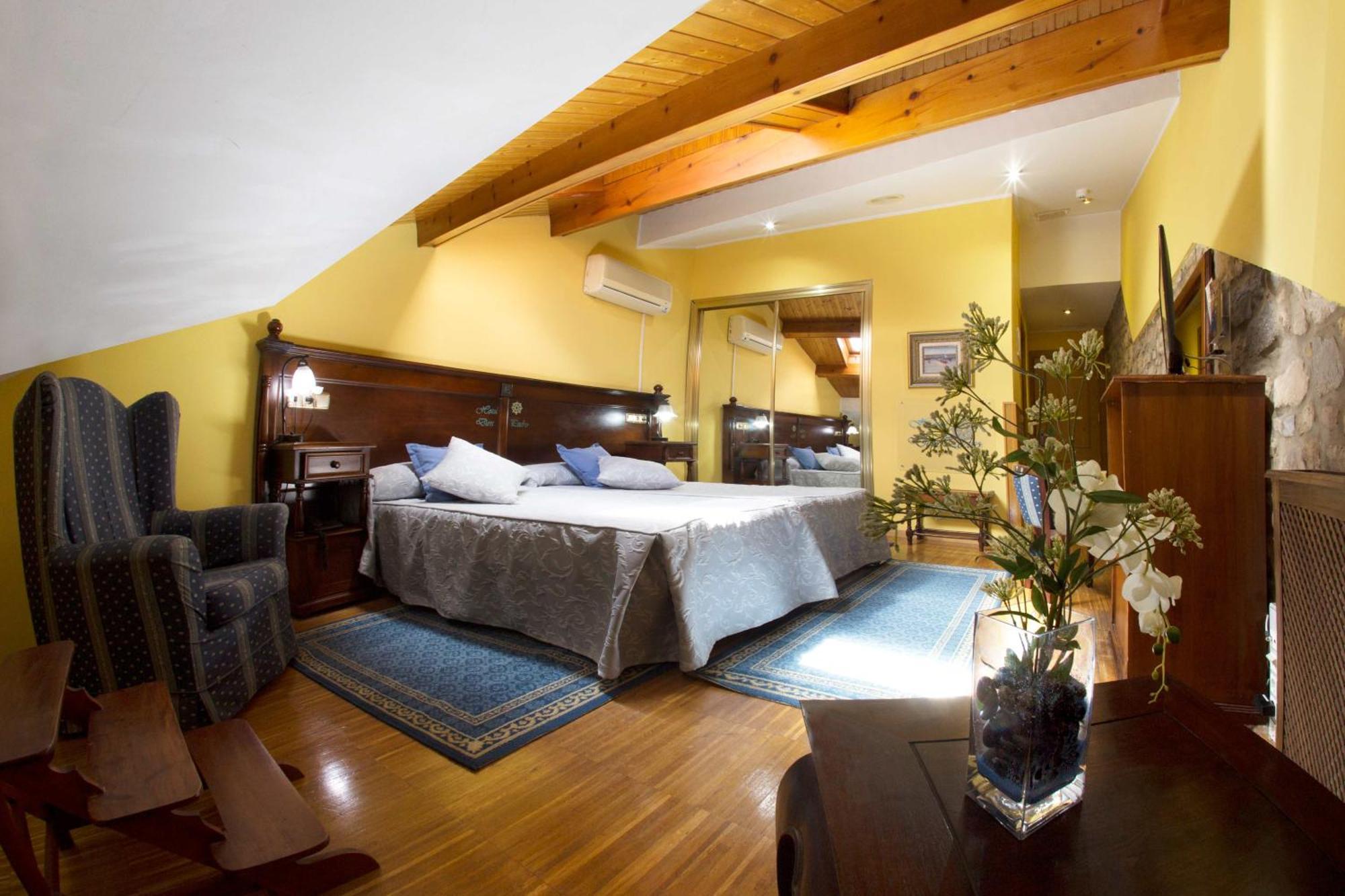 Don Pedro Hotel Aviles Luaran gambar