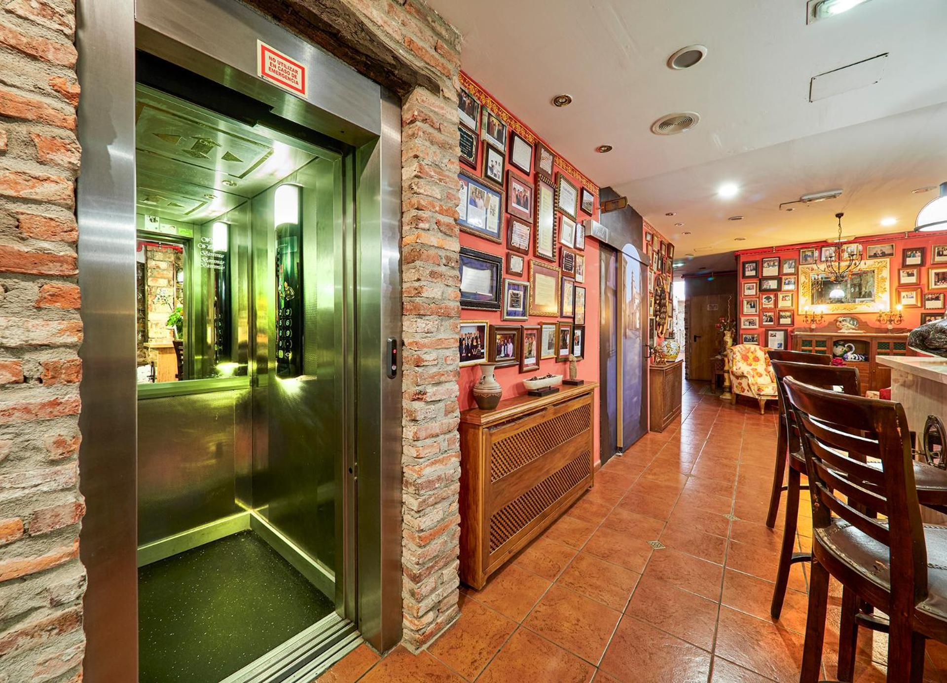 Don Pedro Hotel Aviles Luaran gambar